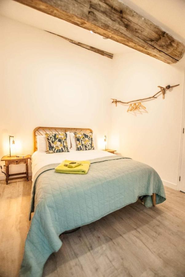 La Calade Bed and Breakfast Montouliers Eksteriør billede