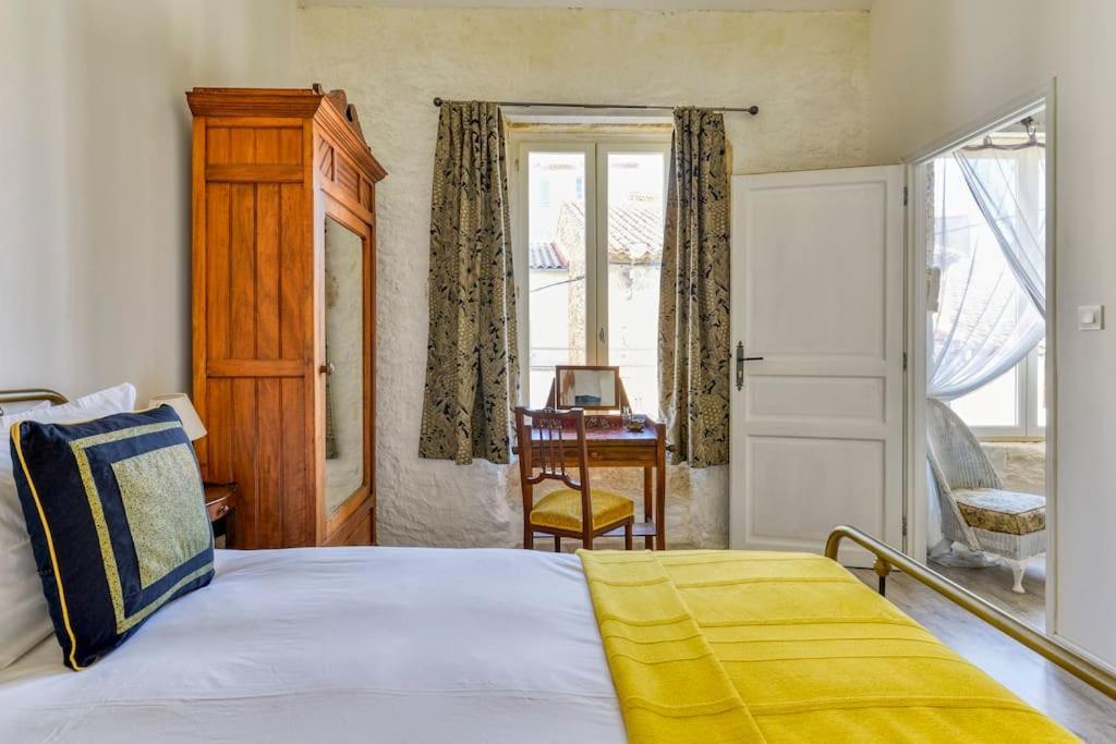 La Calade Bed and Breakfast Montouliers Eksteriør billede